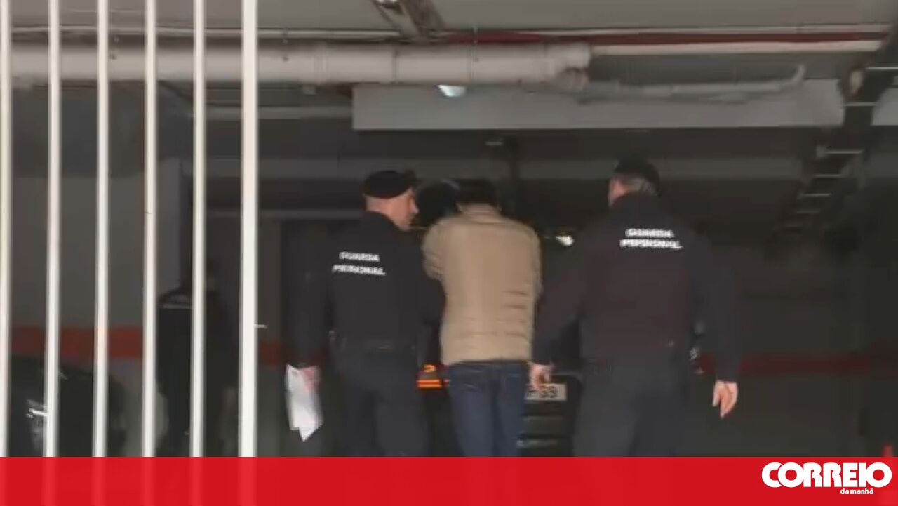 Tribunal adia sentença de jovem de Santa Maria da Feira ligado a massacre escolar no Brasil