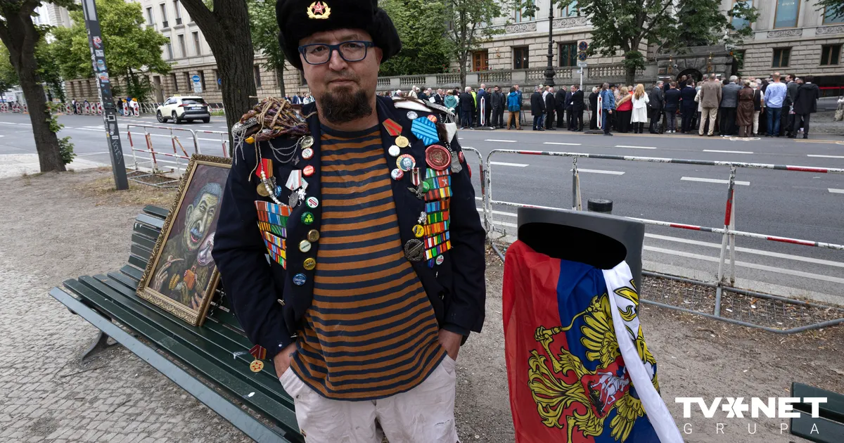 Polski premier: zabójstwo rosyjskiego artysty Semjona Skrepeckiego ma motywację polityczną