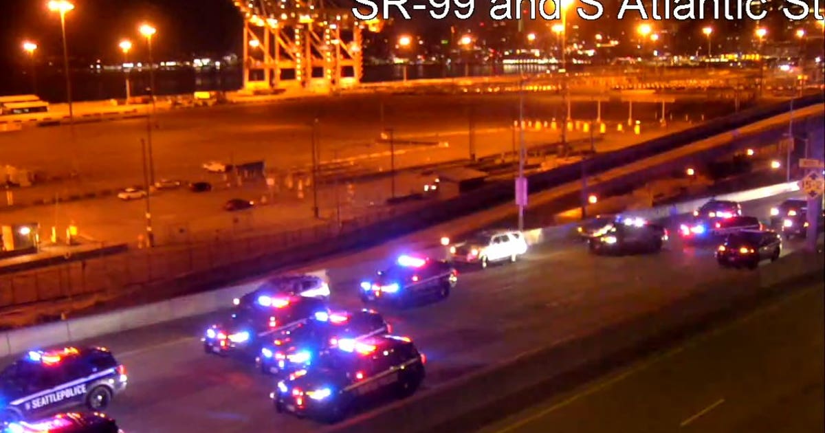 Seattle Police Apprehend Five After Predawn Highway Pursuit