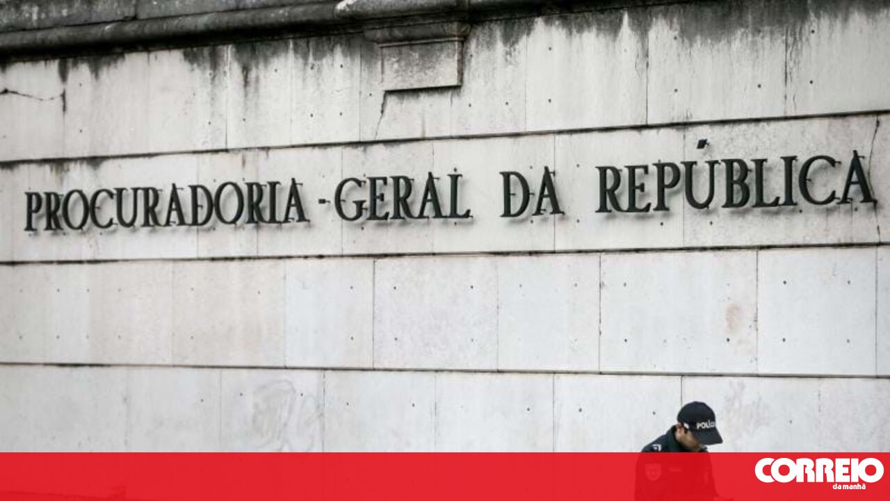 Dezenove arguidos acusados de rede de assaltos a habitações com identidade falsa de polícias