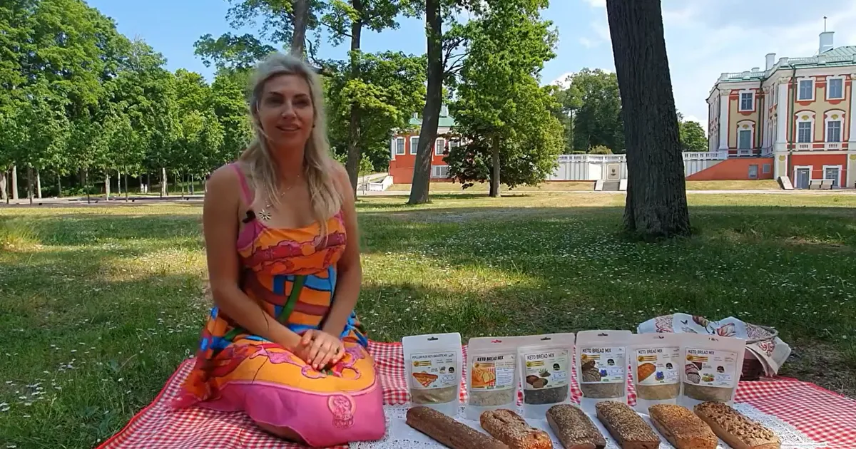 Tagaotsitav Annika Urm ilmus Kadrioru pargis filmitud videosse, politsei jätkab aktiivset otsingut