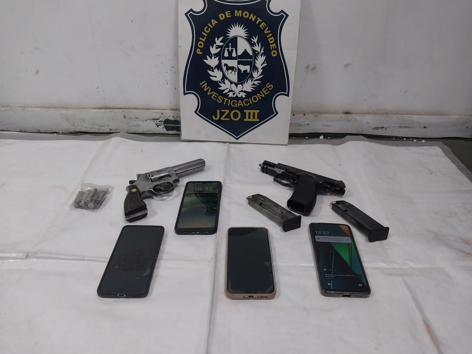 Dos detenidos con armas de fuego en Montevideo tras patrulla en zona de reiterados robos