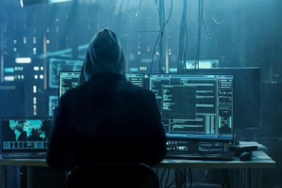 Dos personas detenidas en Montevideo por cuatro delitos de fraude informático
