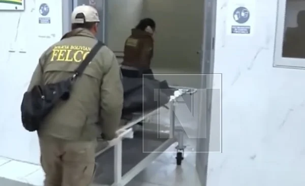 Pareja detenida por apuñalar hasta la muerte a un hombre en Bajo Llojeta