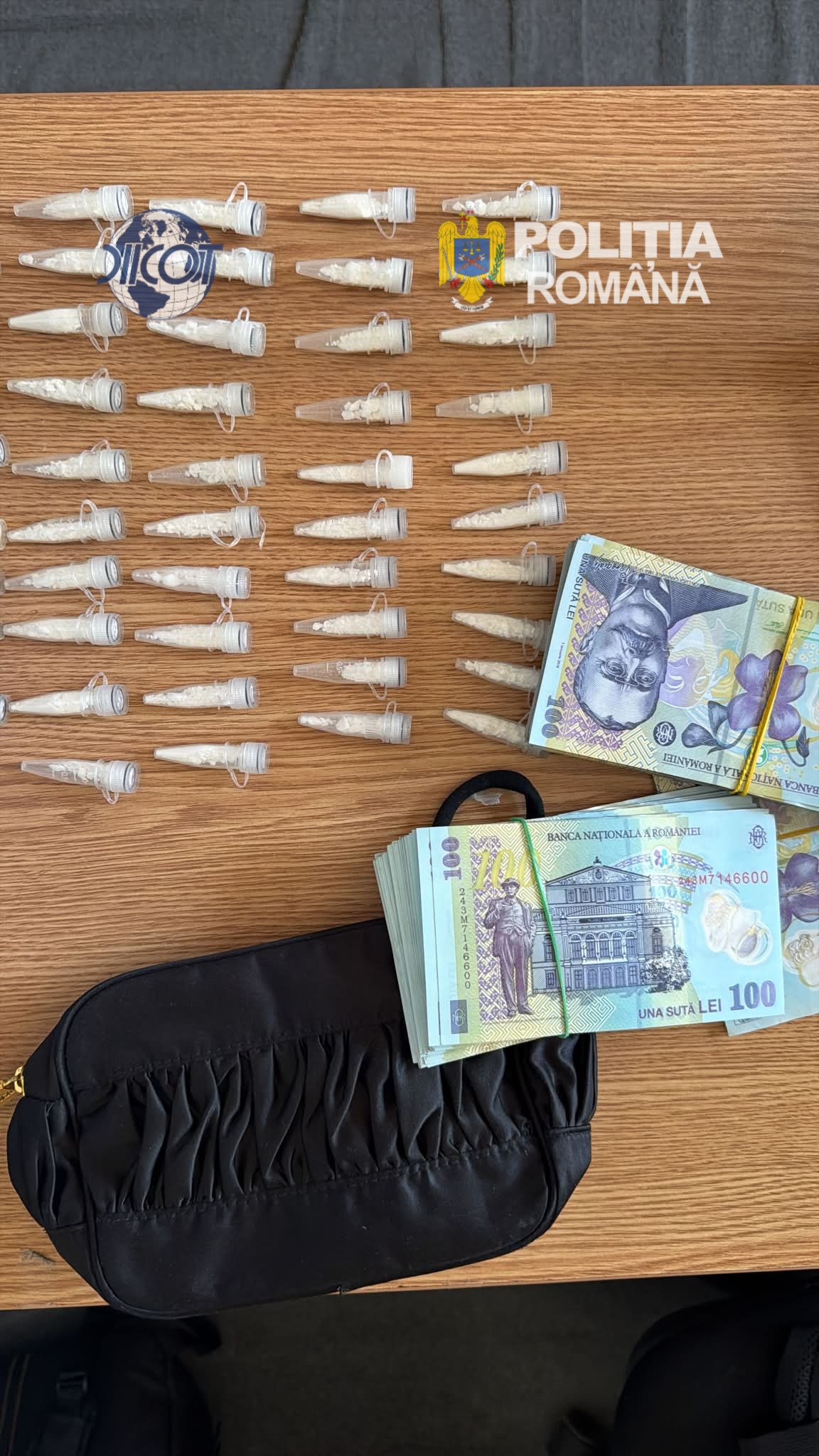 Doi adolescenți din Craiova, reținuți pentru distribuție de cocaină