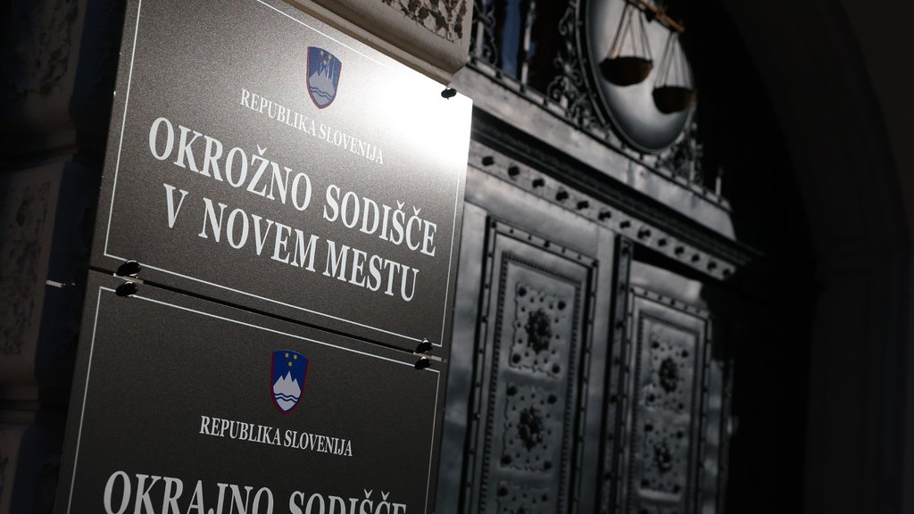 Po Sloveniji razposlana lažna opozorila o bombah na sodiščih