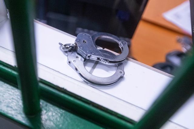 Bărbat de 59 de ani, arestat preventiv în Prahova pentru agresiune sexuală asupra a două minore vecine