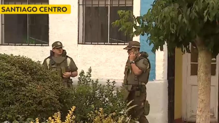 Persona fallece por heridas con arma blanca dentro de un cité en Santiago