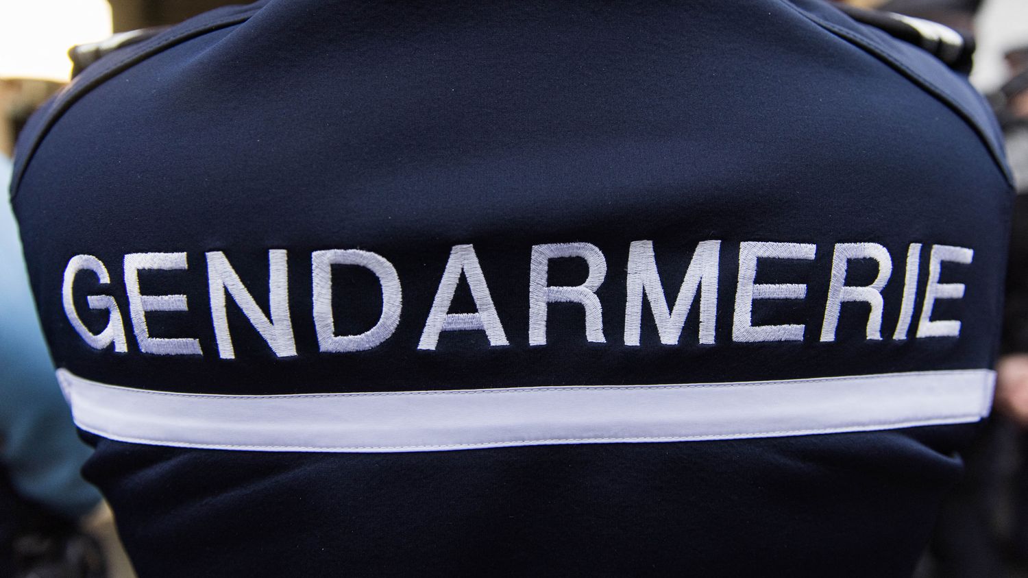 Un octogénaire ouvre le feu sur des gendarmes dans l'Eure-et-Loir