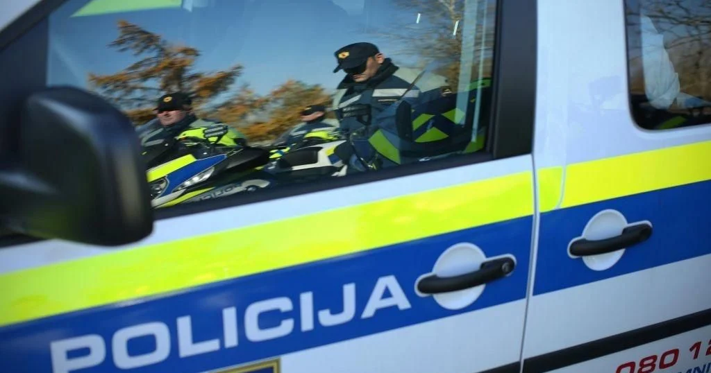 V Kopru oropali in pretepli 65-letnega moškega