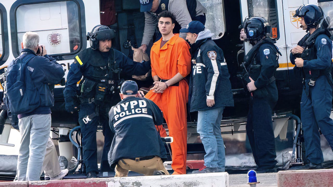 UnitedHealthcare CEO Murder Suspect Gains Cult Following Ahead of New York Trial