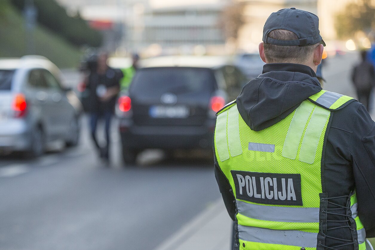 Panevėžio rajone girtas vairuotojas nulėkė į griovį, žuvo keleivė