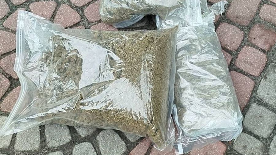 Skierniewiccy kryminalni zatrzymali grupę kradnącą auta