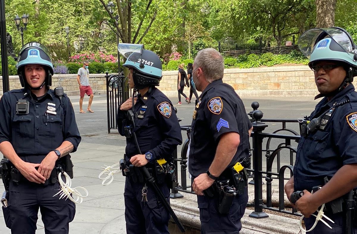 Weekend Gun Violence in Chicago Leaves Seven Dead, Dozens Wounded