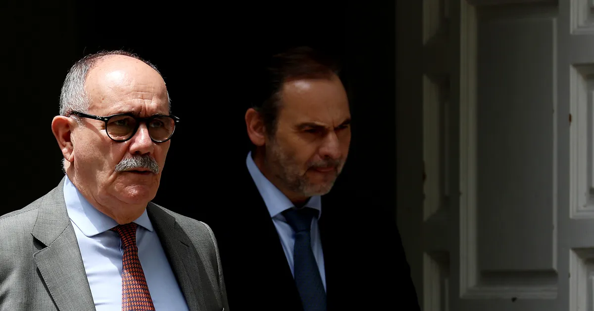 Condenan a 24 años de cárcel al exasesor del presidente español por corrupción en contratos de mascarillas