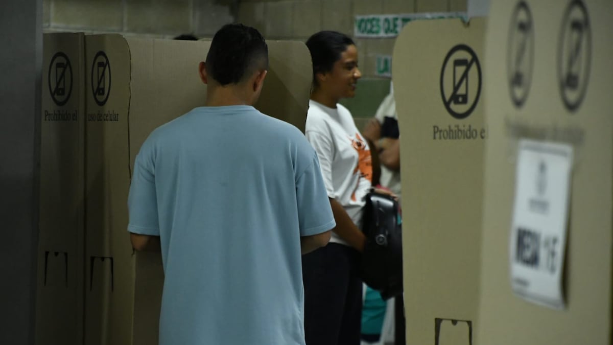 Policía reporta cuatro detenciones por delitos electorales durante la segunda vuelta presidencial