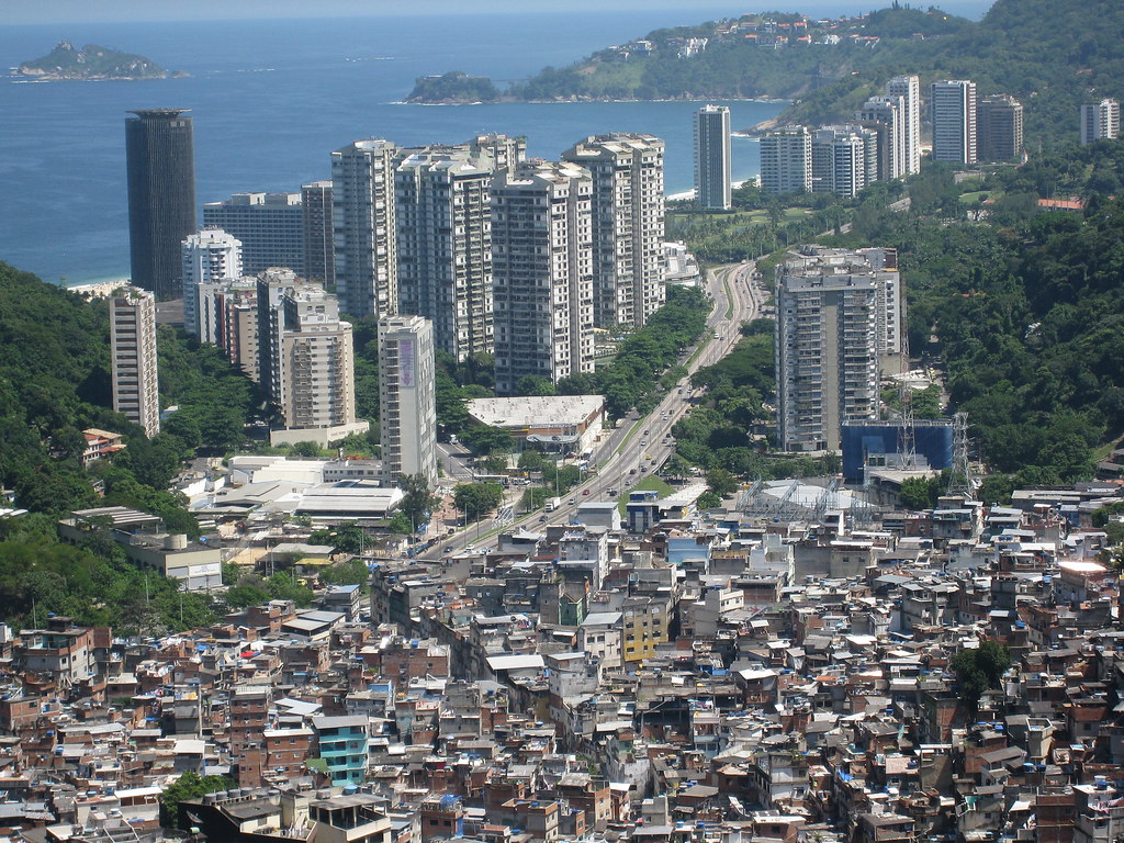 Brasil apreende 50 toneladas de droga em madeiras da Bolívia em operação binacional