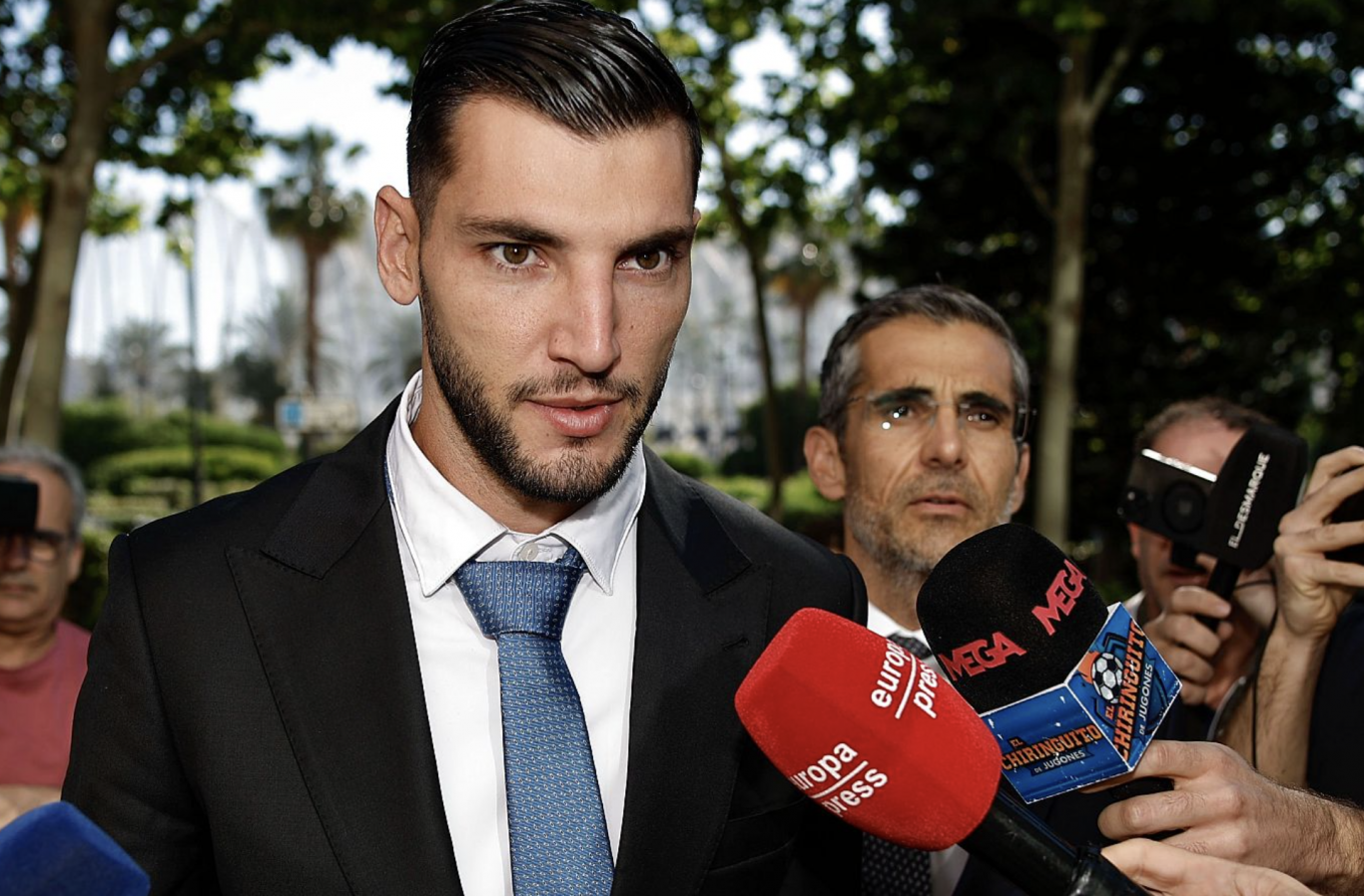 Ocho años y medio de cárcel para el futbolista Rafa Mir por agresión sexual