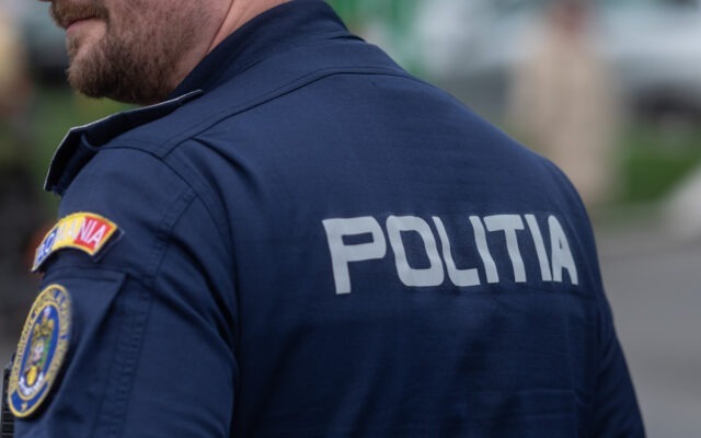 Subcomisar din Olt, trimis în judecată de DNA pentru trafic de influență
