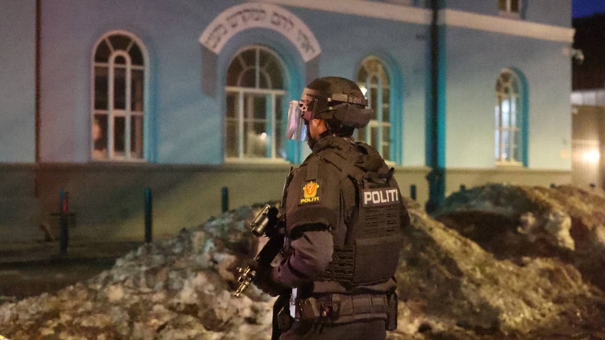 Pågripelse etter bilforfølgelse ved synagoge i Trondheim