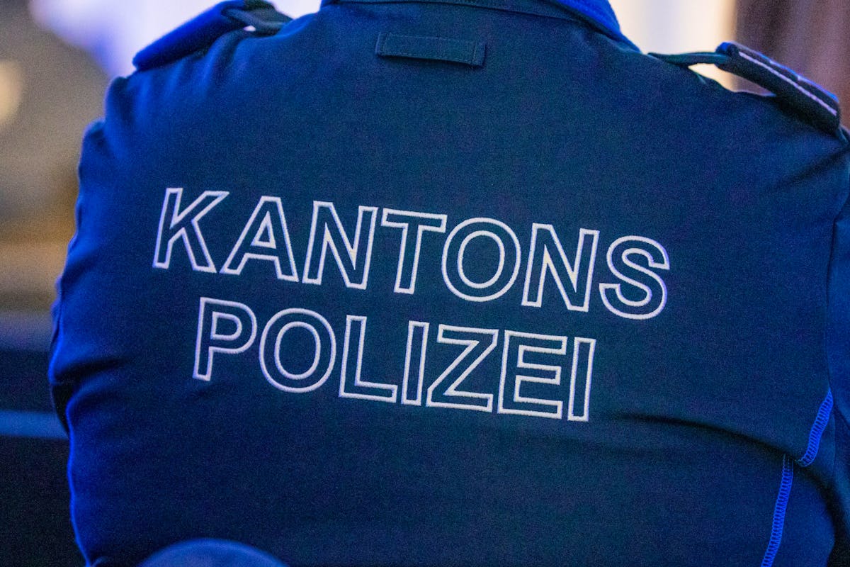 Schüsse bei nächtlichem Streit in Bülach – Täter flüchtig