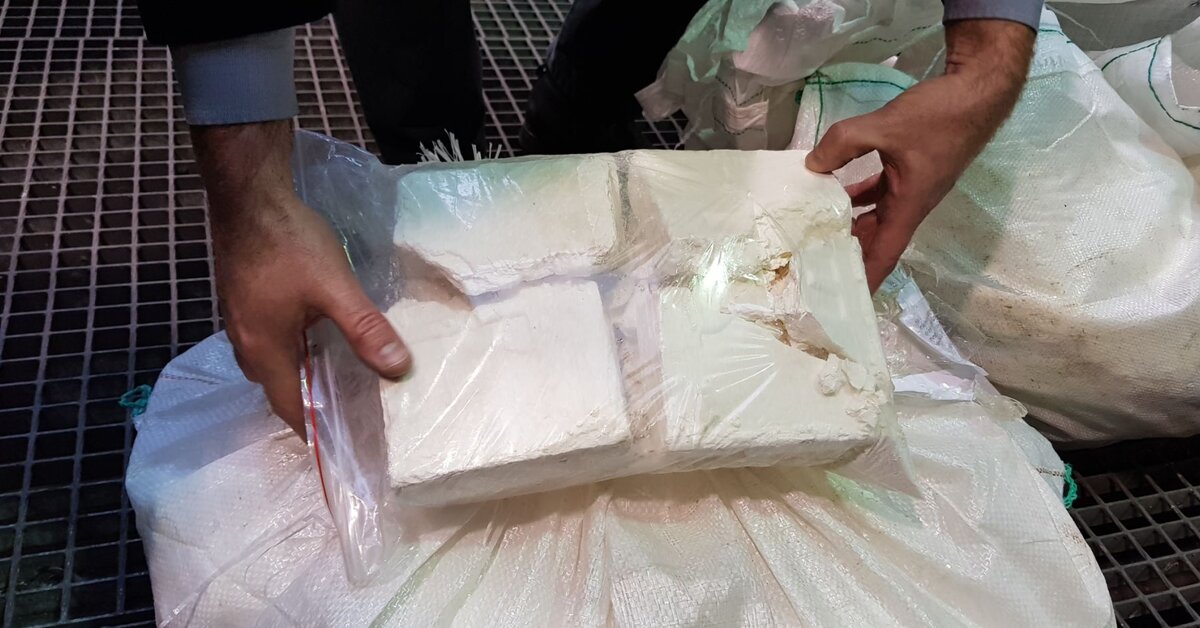 Trys vyrai teisiami dėl beveik 21 kg kokaino – byla perduota teismui