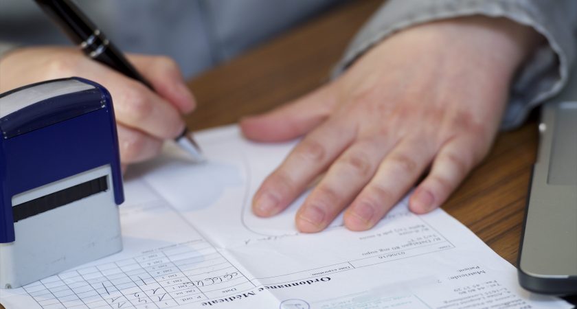 Faux médecins et certificats falsifiés : la CNS met en garde les assurés