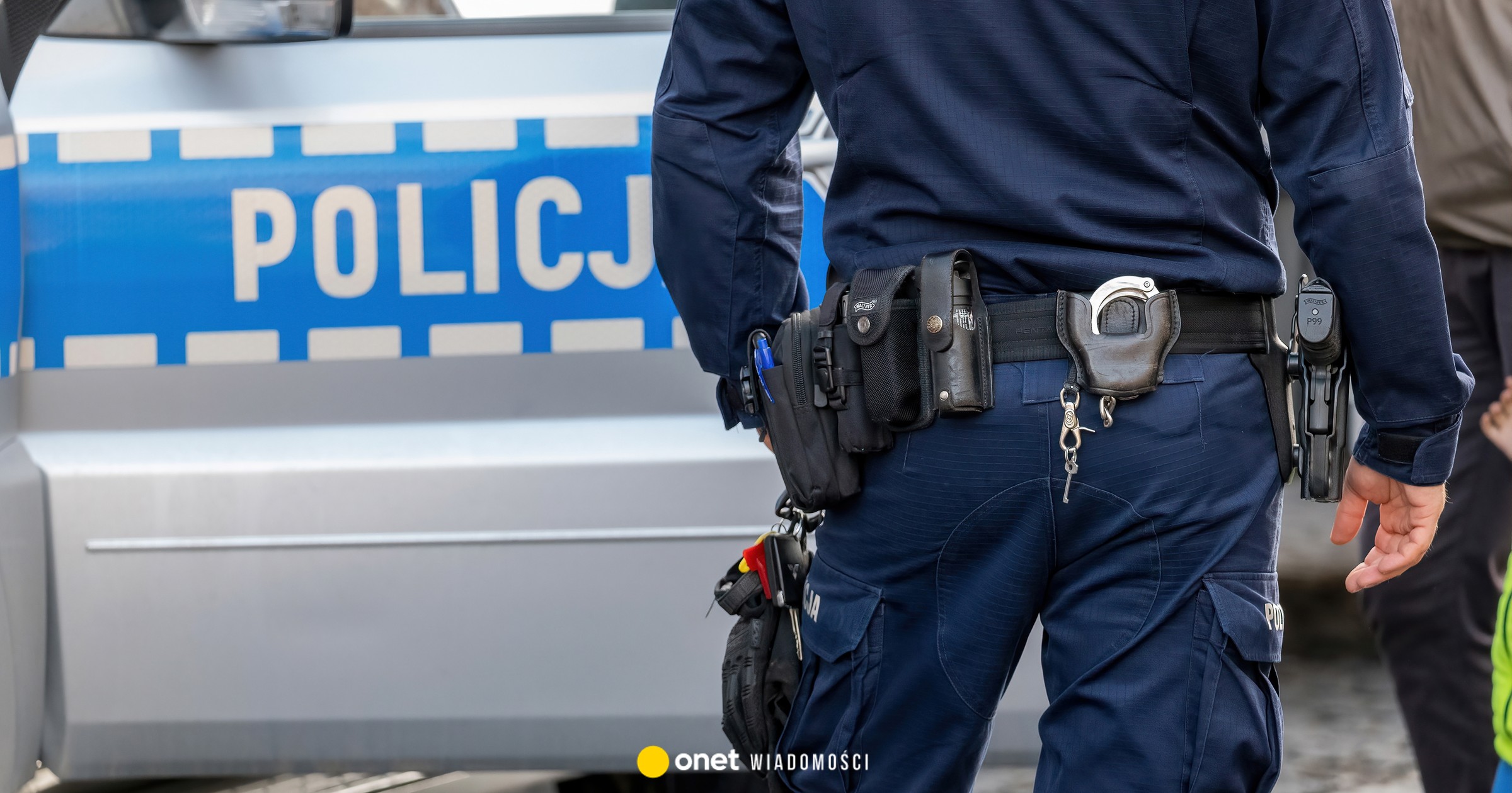 Kamieniami obrzucono Urząd Skarbowy na Pradze. Zatrzymano 25-latka
