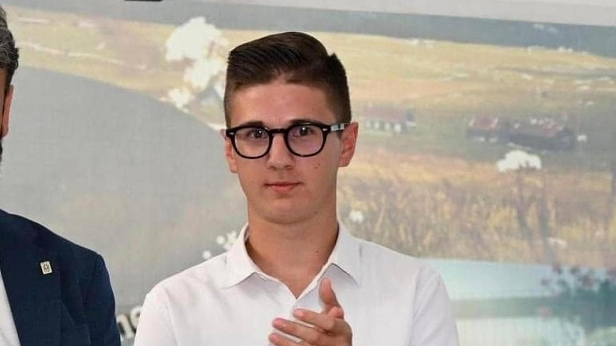 Ordigno sotto casa del giornalista Cappellari: "Non c'entra la camorra"