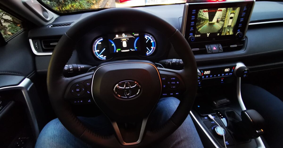 Domeikavoje pavogtas 29 tūkst. eurų vertės „Toyota RAV4“