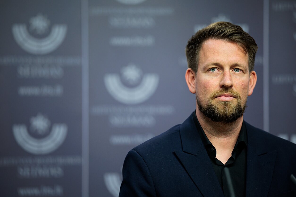 Seimo nario Puchovičiaus statybų projekte – kyšio skandalas: projektuotojas prisipažino davęs 1000 eurų