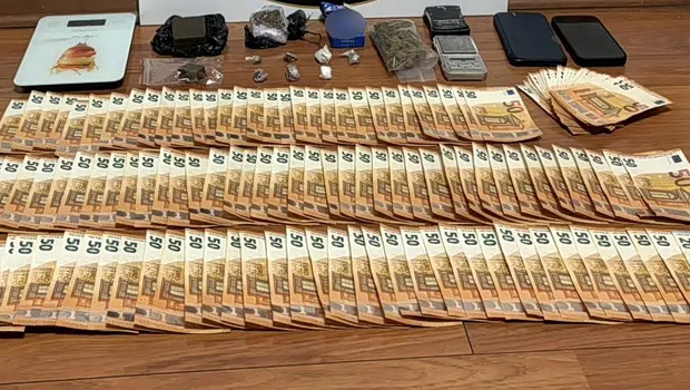 Δύο συλλήψεις για διακίνηση ναρκωτικών σε περιοχές της Αττικής