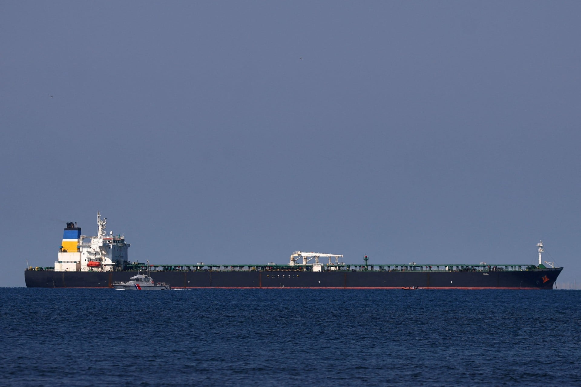 France : le pétrolier saisi Deliver conduit à Marseille, soupçonné d'appartenir à la « flotte fantôme » russe