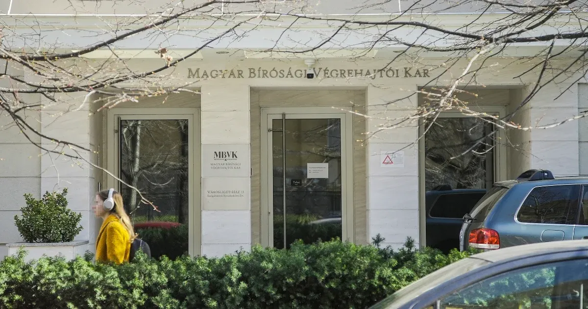 52 milliós osztalékot szavazott meg magának a végrehajtói kar elnöke