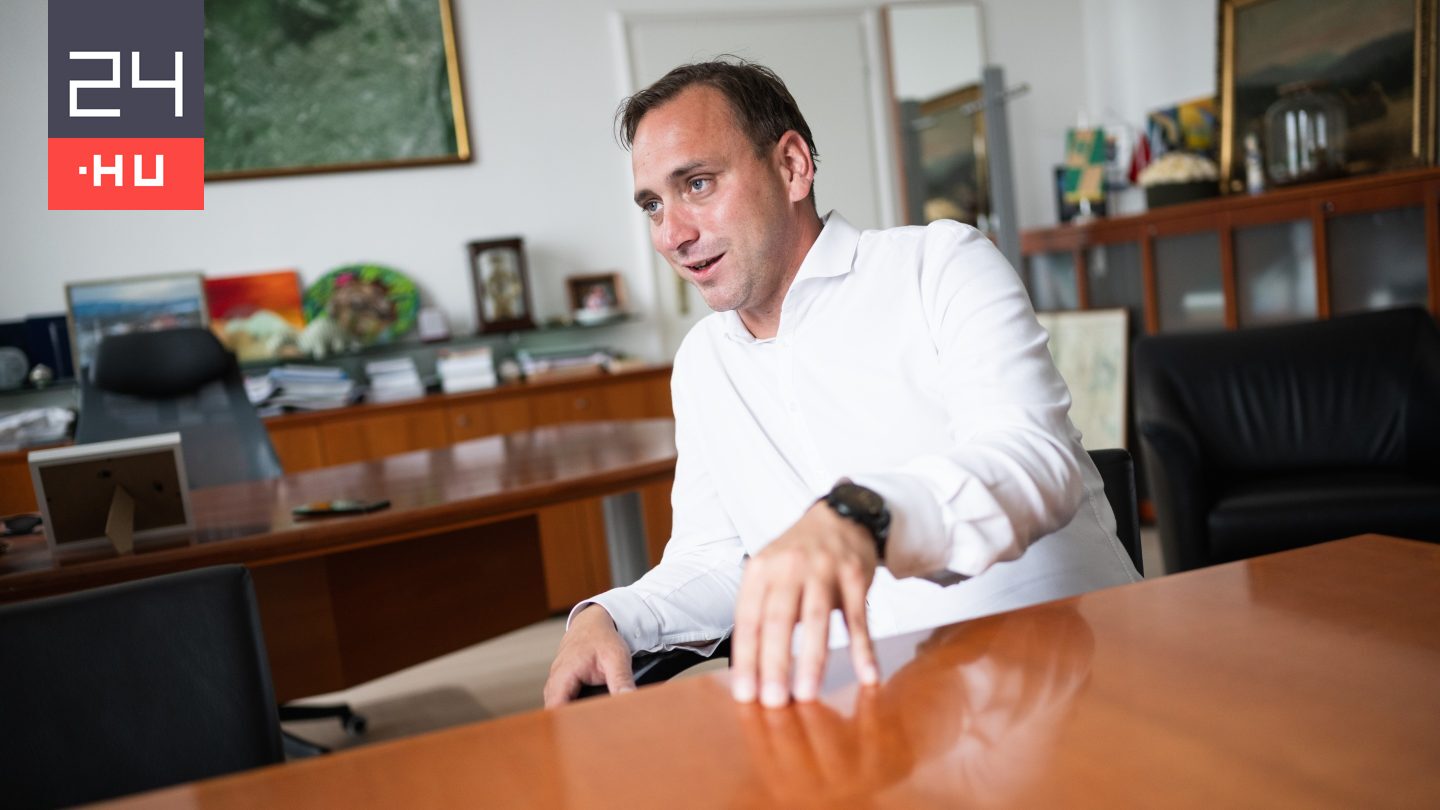 Börtönből irányítja kerületét a korrupcióval gyanúsított budai polgármester