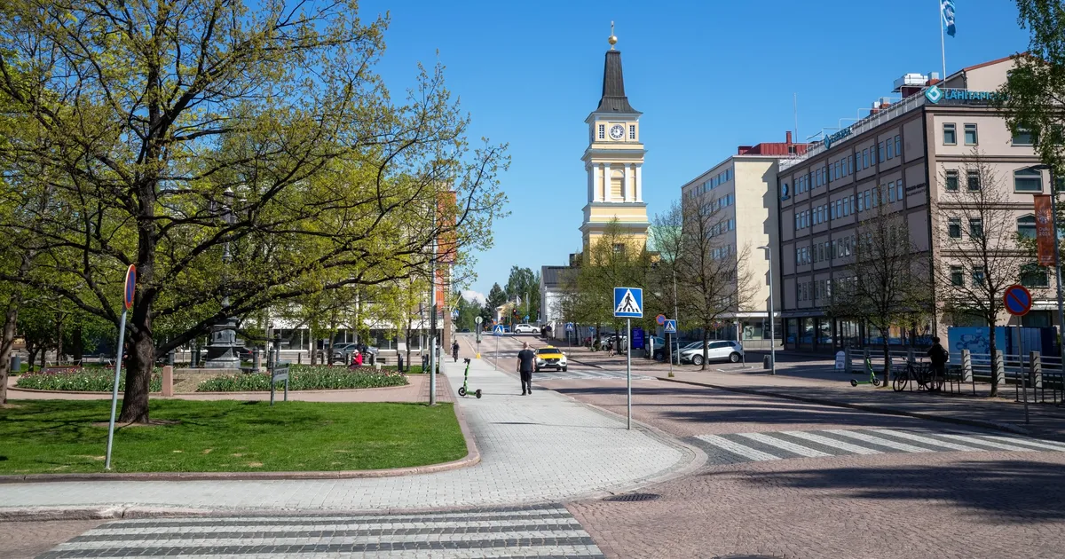 Pyöräilijä hyökkäsi Oulussa selkäpuolelta ulkomaalaistaustaisia ihmisiä vastaan, poliisi epäilee yhteyttä aiempiin tapauksiin