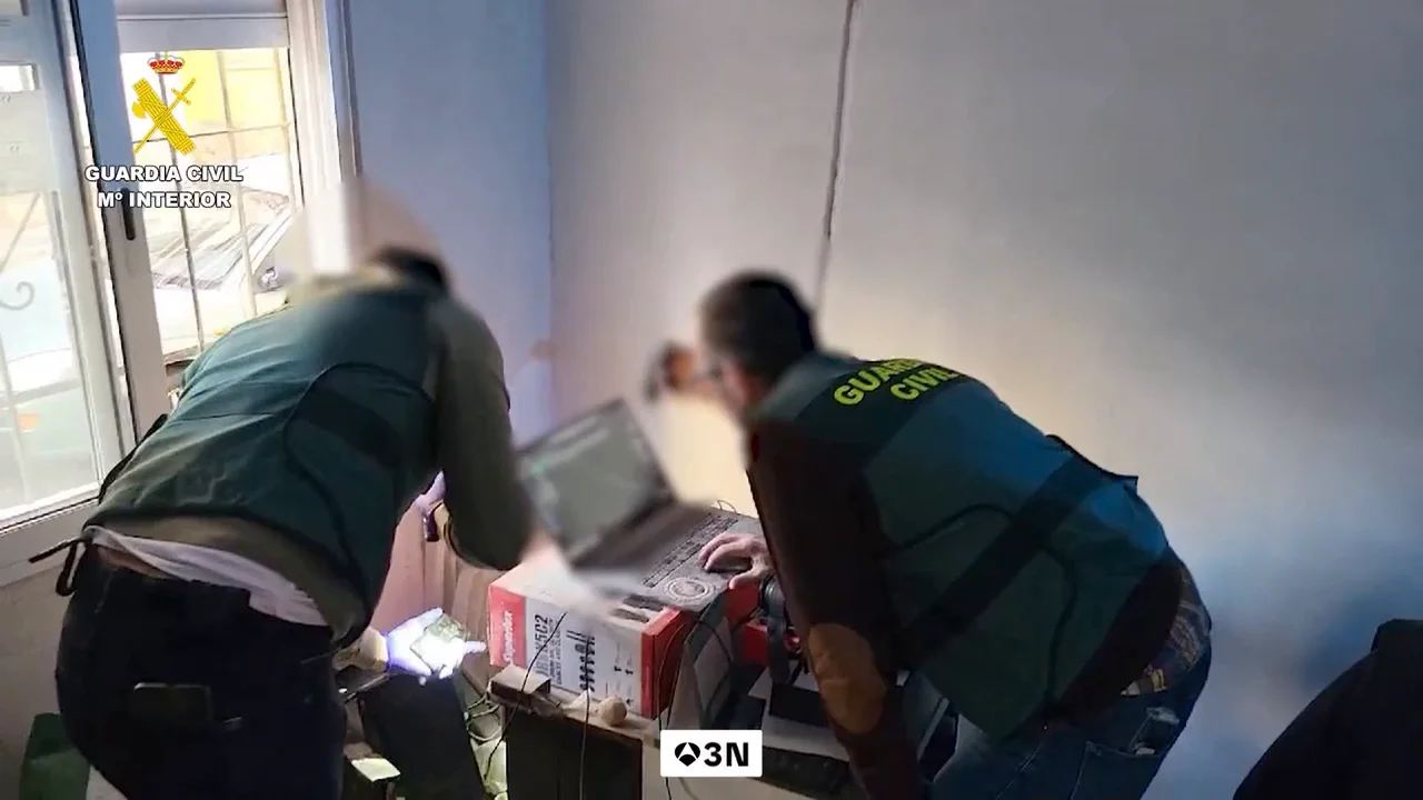 Arrestado en Alicante un hombre que se fingía menor para obtener material sexual de niñas