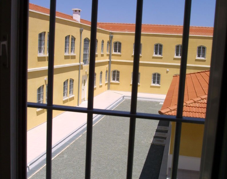 Μαζική συμπλοκή κρατουμένων στις Κεντρικές Φυλακές
