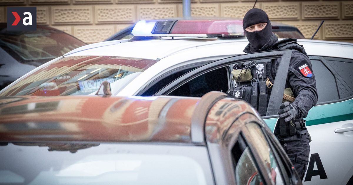 Protidrogová razia v Martine: Štyria ľudia zadržaní, polícia zaistila drogy a hotovosť