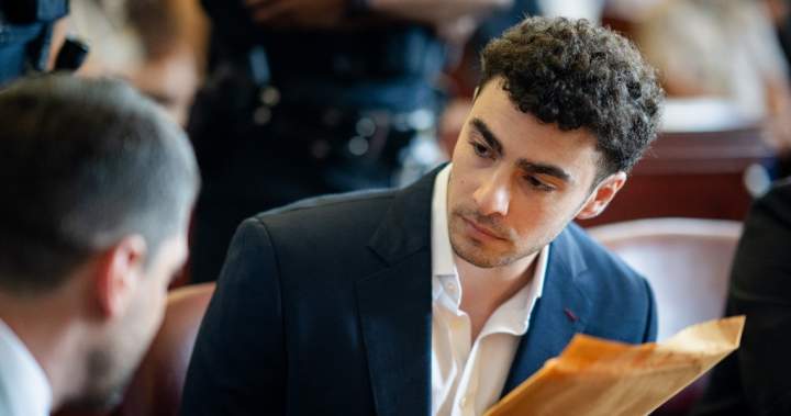 Luigi Mangione's federal murder trial pushed to January 2026