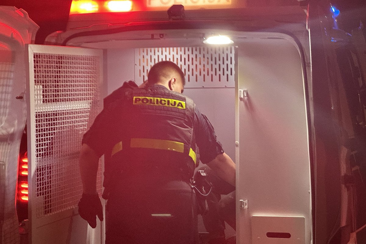 Musninkų gatvėje Vilniuje sulaikyti 6 vyrai po masinių muštynių