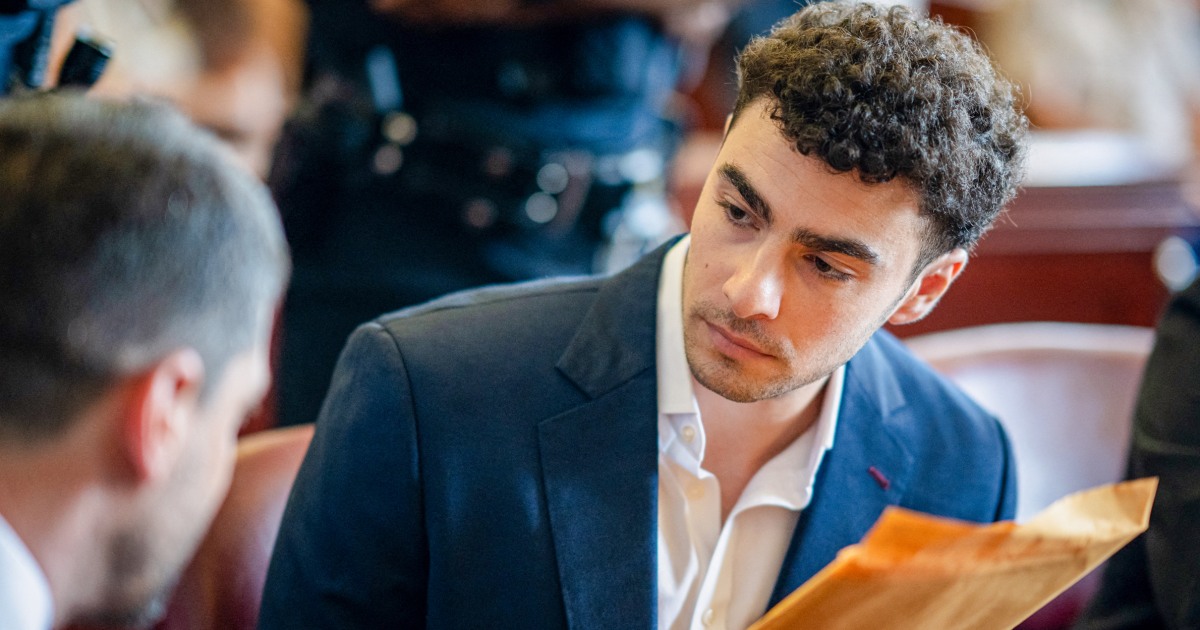 Luigi Mangione trapped in elevator before federal trial hearing in New York