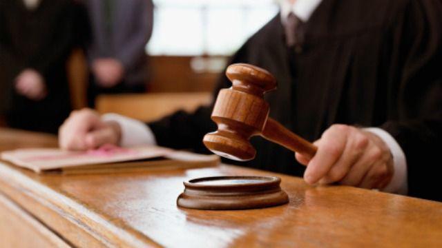 Tres policías de Guayaquil a juicio por agresiones a detenido esposado en 2023