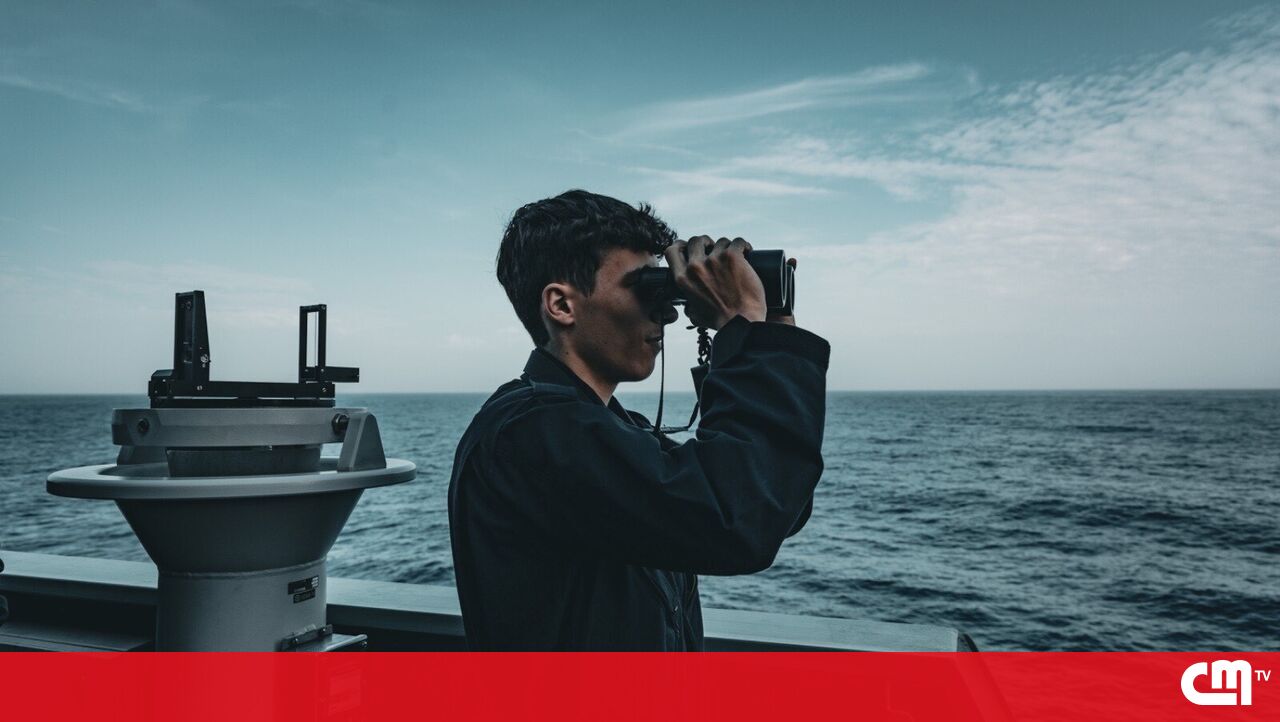 Polícia Marítima e PJ detêm quatro espanhóis com lancha carregada de combustível no Tejo