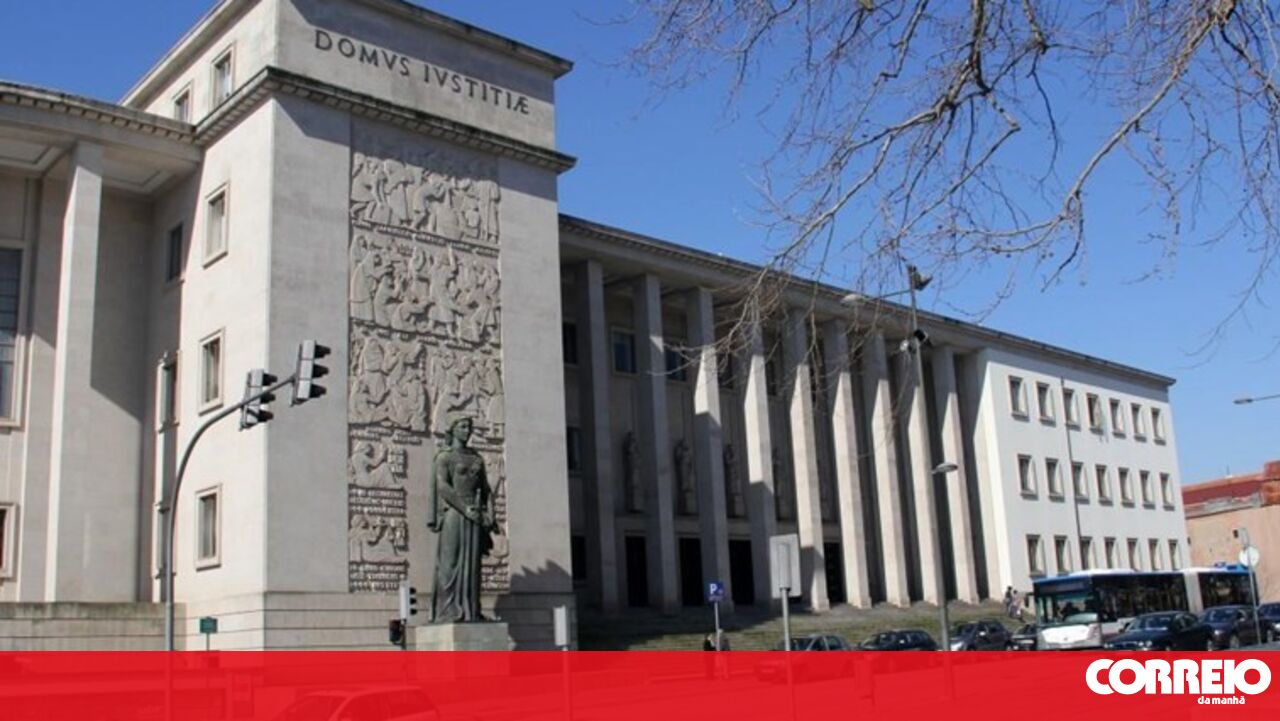 MP de Gaia acusa seis pessoas e empresa de tentativa de suborno a funcionário público