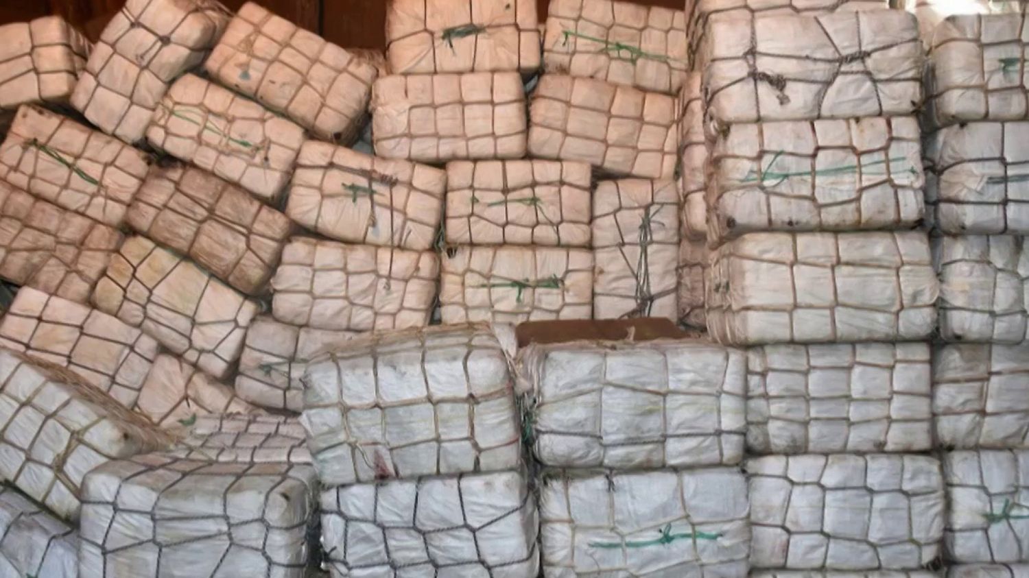 Neuf tonnes de cocaïne interceptées au large de la Martinique
