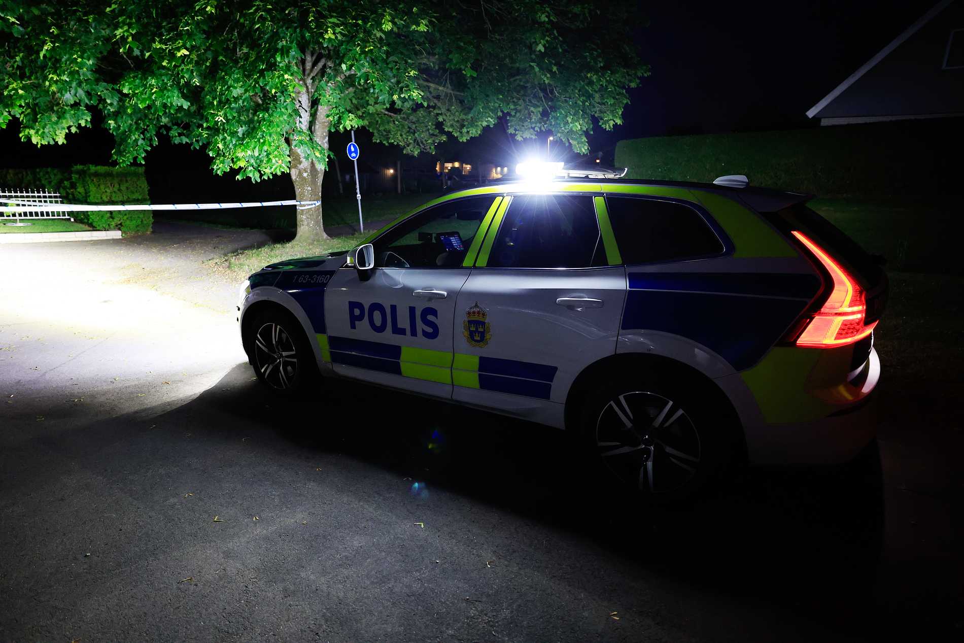 Polis öppnade eld mot knivbeväpnad man i Svalöv