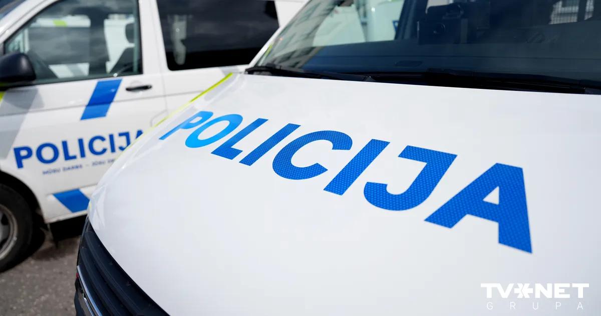 Rēzeknes novadā 15 gadus vecs jaunietis ar nozagtu "Audi" bēg no policijas