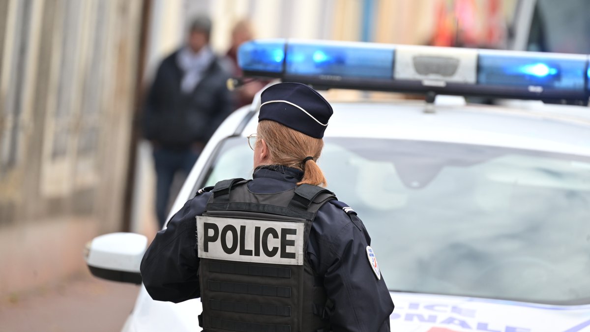 Paris : une femme tuée par des tirs policiers dans un restaurant du XIIe arrondissement