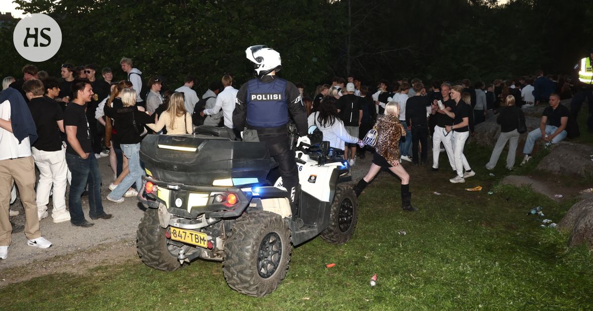 Puukotus ja pahoinpitelyt Kaivopuistossa päättäjäisiltana – poliisi tyhjensi puiston